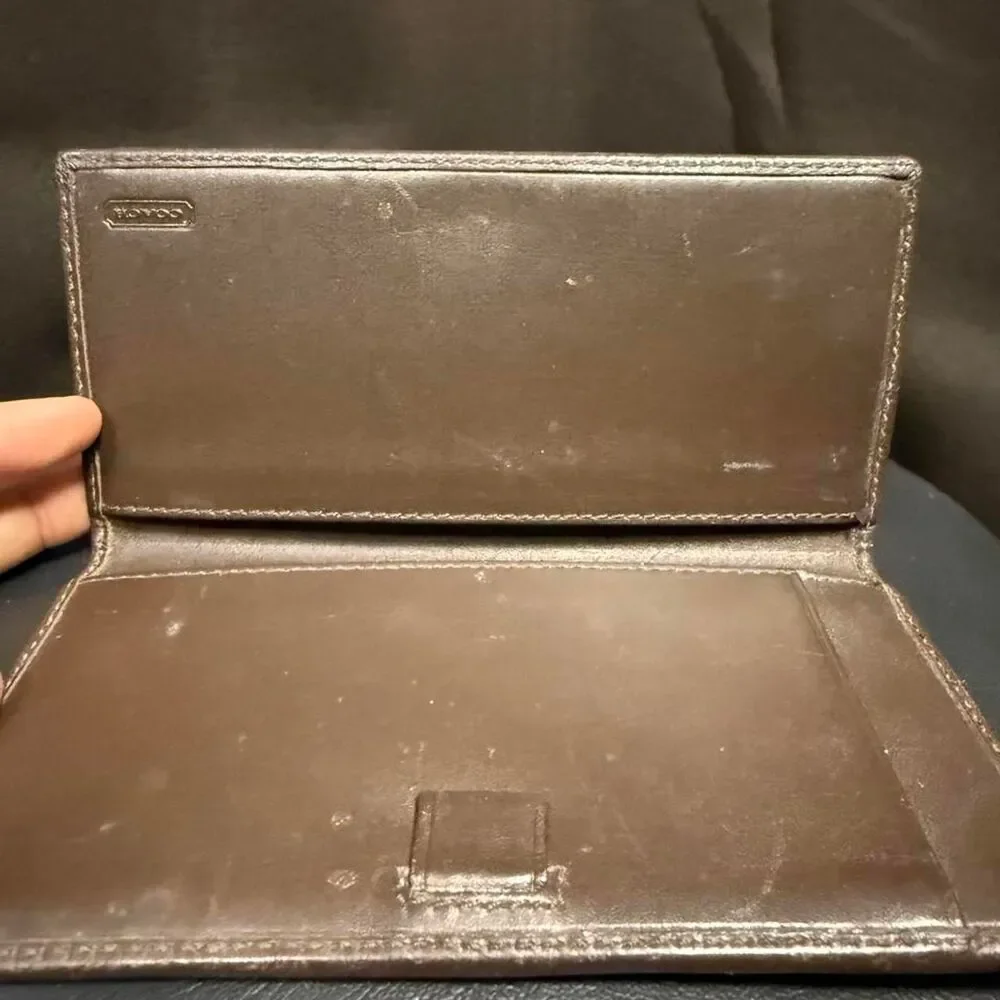 Coach Women's Brown and Tan Wallet-purses